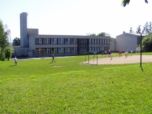 Školní hřiště
