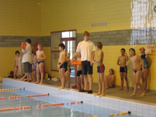 2010.12.1. Plavání
