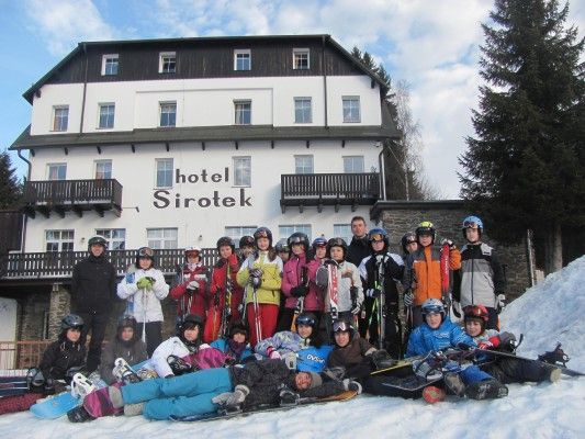 2011.2.6.-11. Lyžařsko-snowboardový kurz 7.-9.roč
